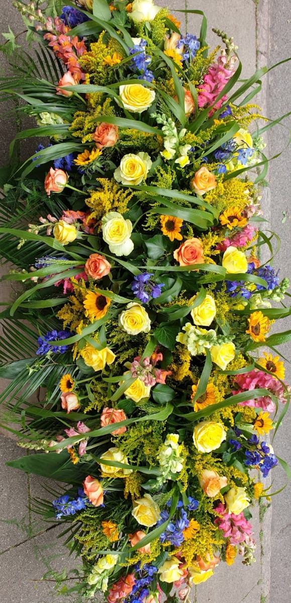 5 Sargschmuck in Bunt